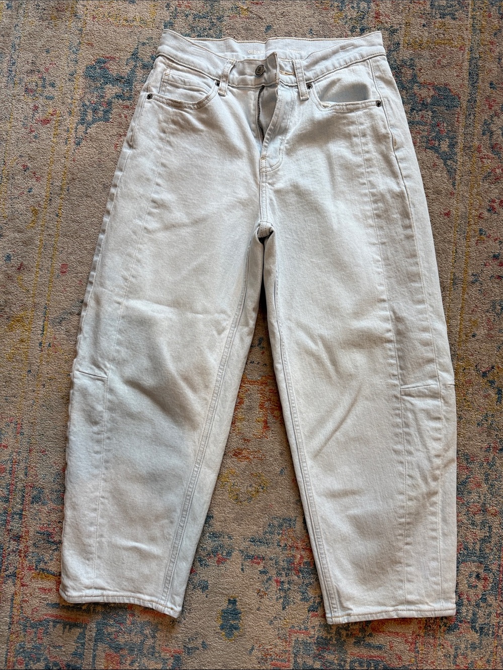 Old Navy Light Wash Barrel Jeans (Size 2P)